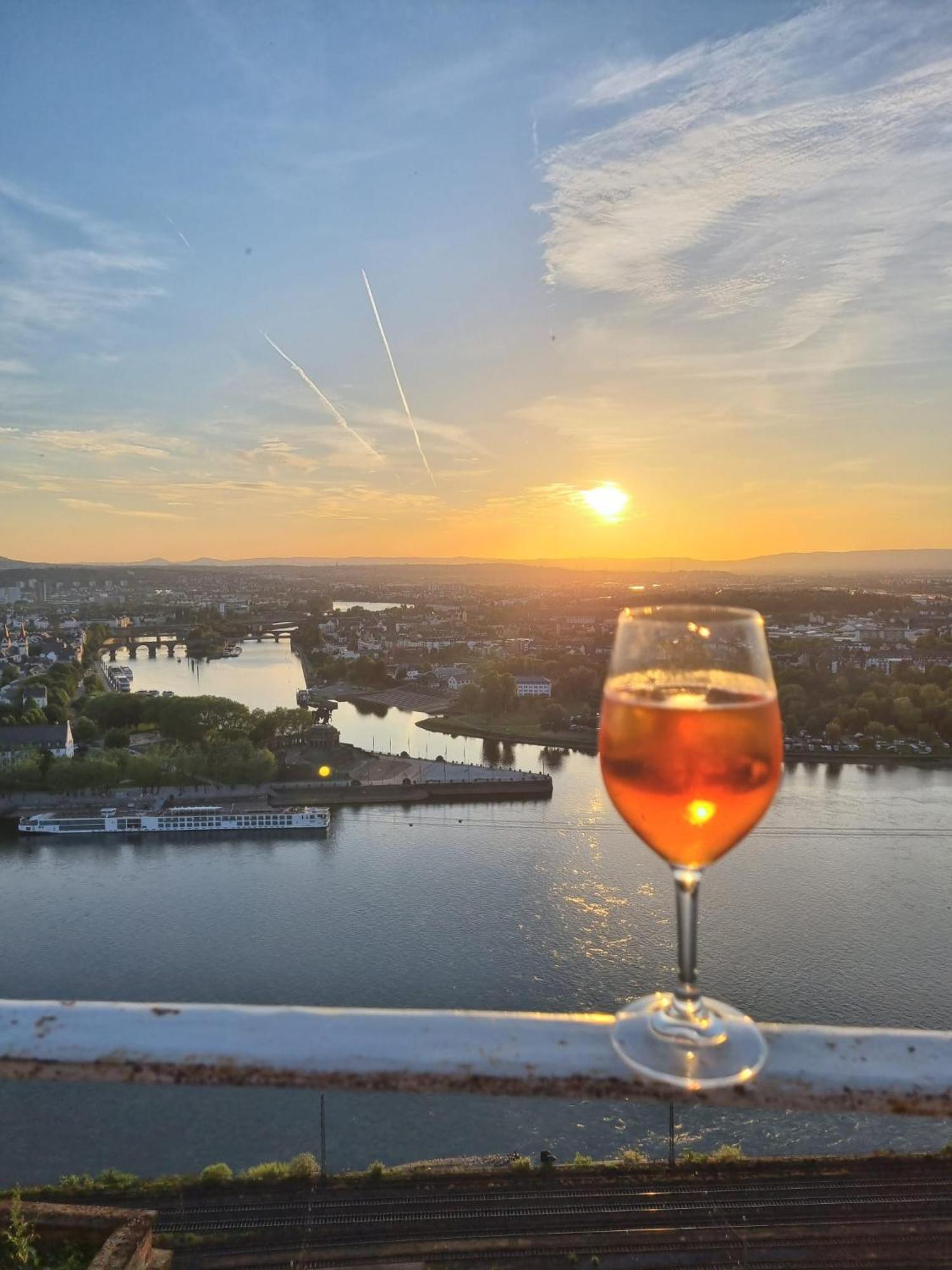 Апартаменты E"Stein 3 Zkb Terrasse Кобленц Экстерьер фото
