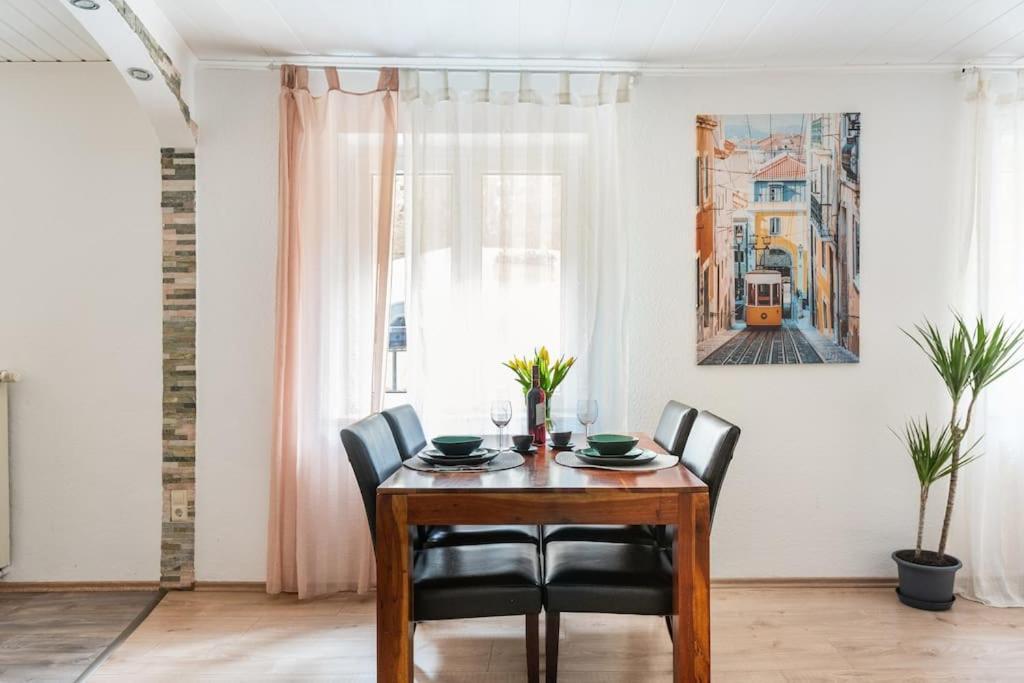 Апартаменты E"Stein 3 Zkb Terrasse Кобленц Экстерьер фото